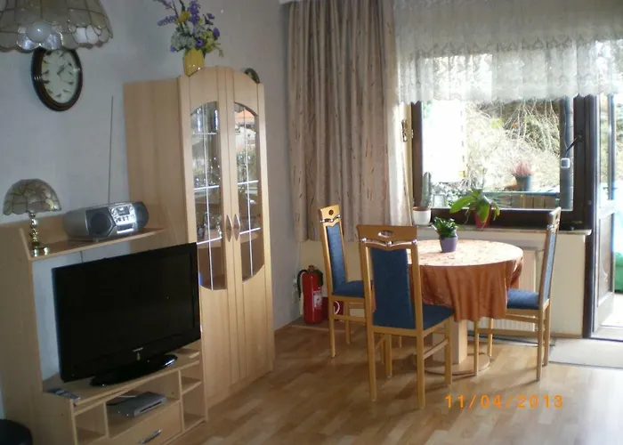 Sausen Lägenhet Kröv